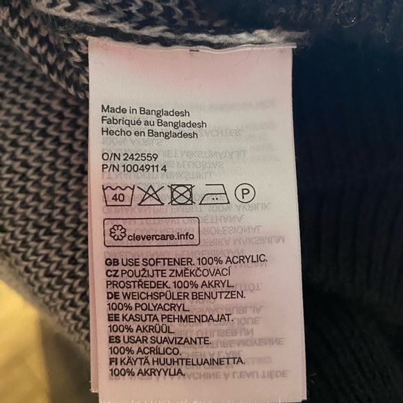 Divided H&M Small Checker Sweater - Picture 8 of 8